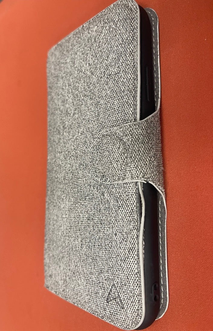 Blu element Folio 2 in 1 Case for iPhone 11/XR